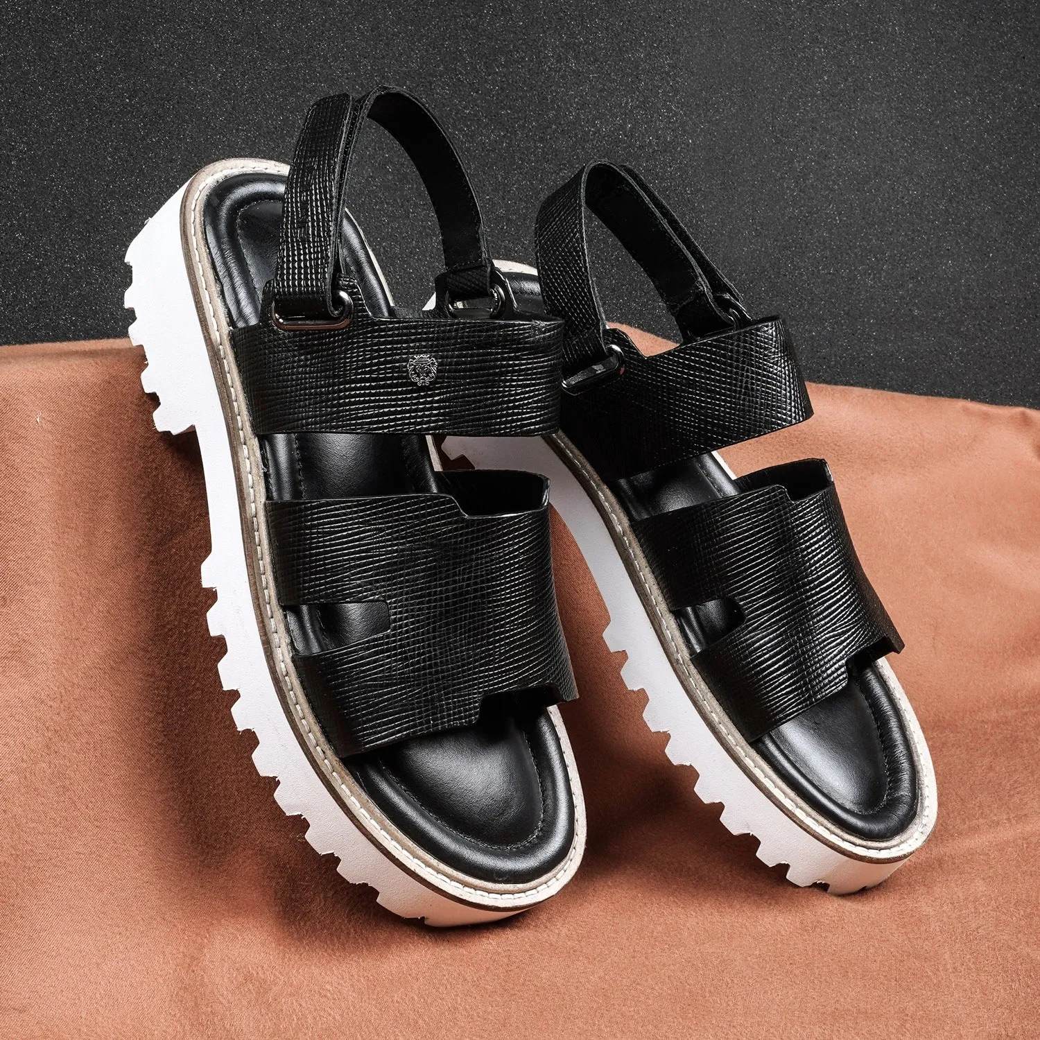 Light Weight Chunky Sole Sandal in Saffiano Black Leather