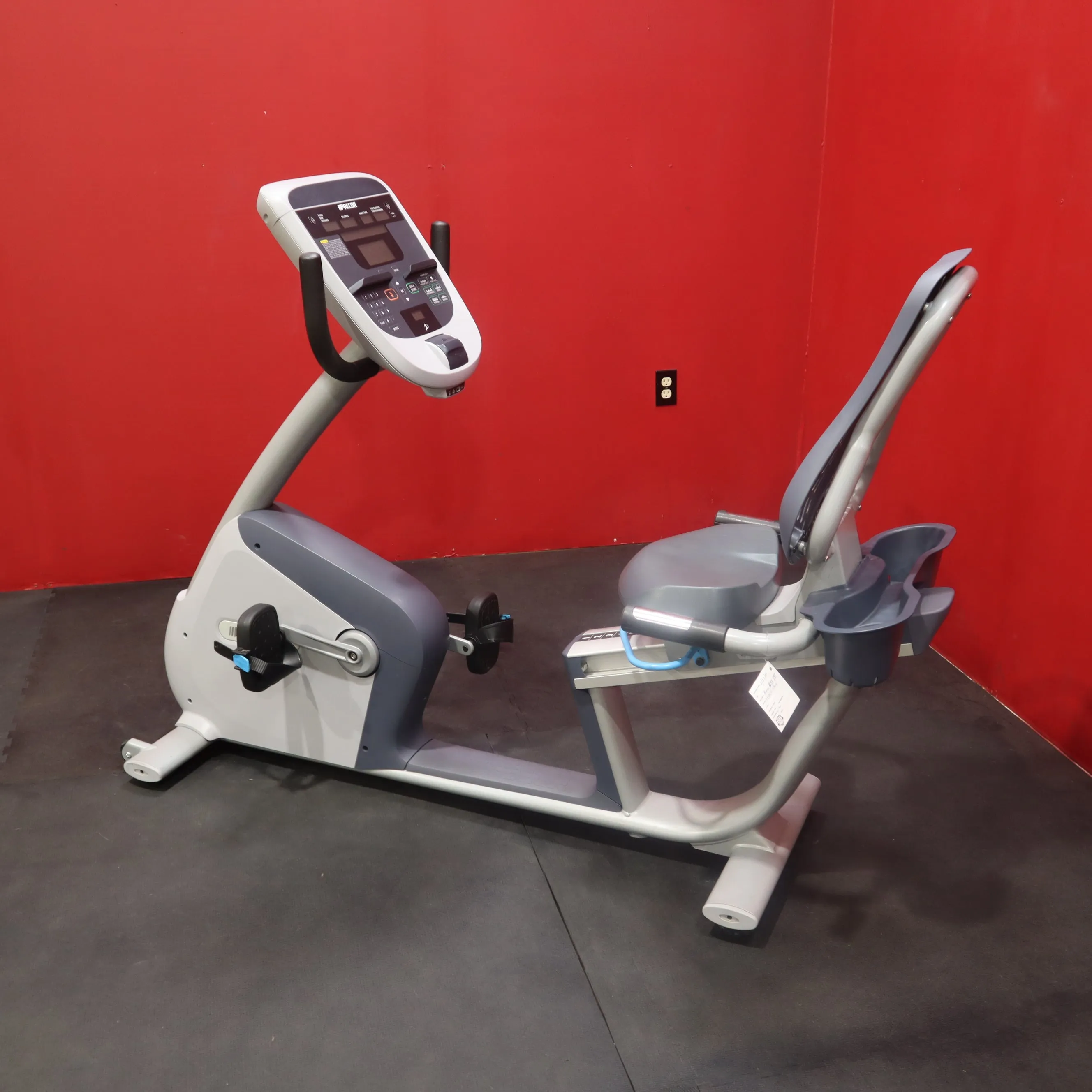 Precor RBK 835 Recumbent Bike w/P30 Console (Refurbished)